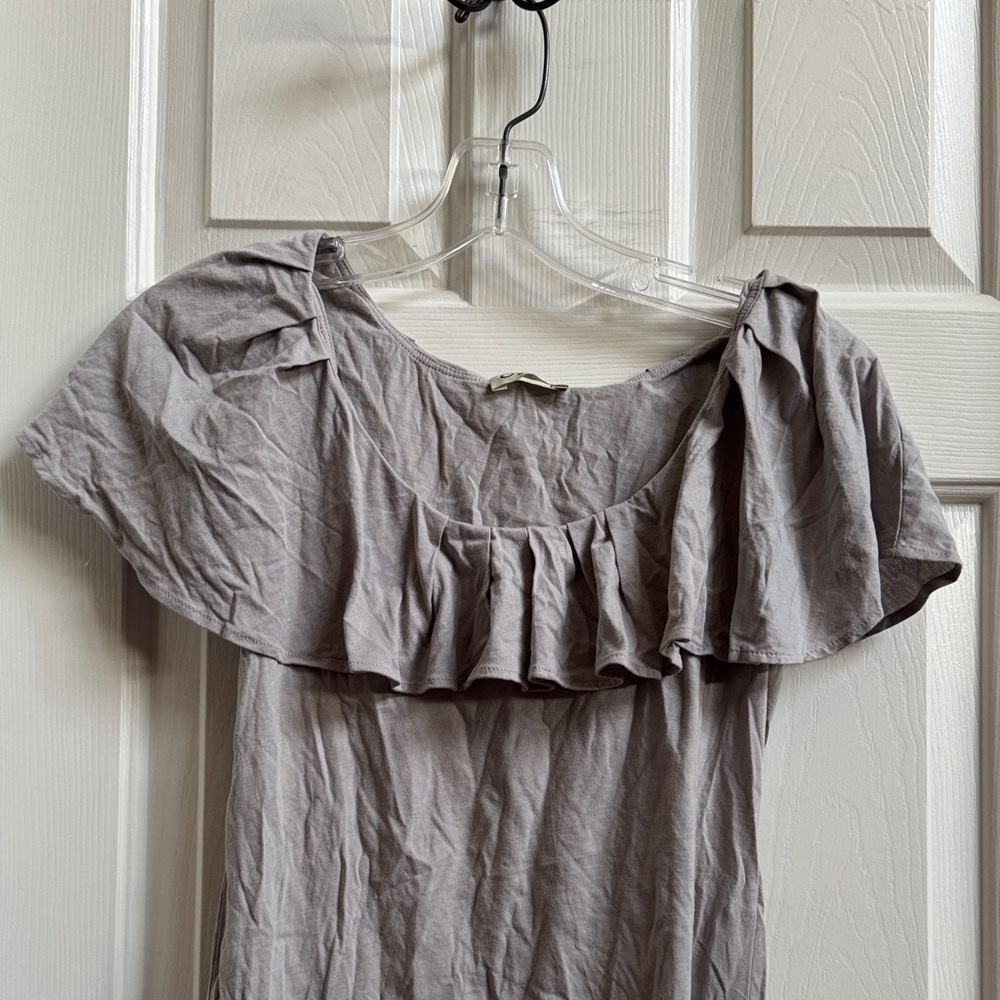 Ogle Soft Gray Top - image 3
